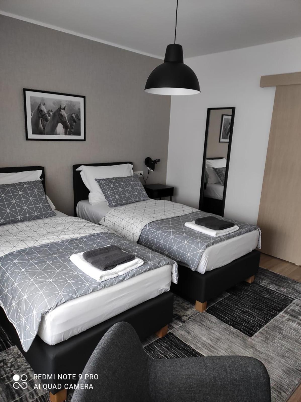 Apartman Relax Джяково Номер фото